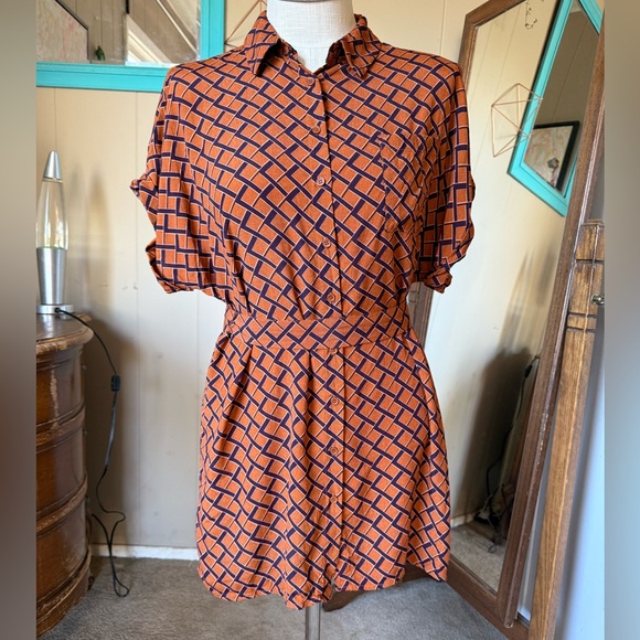 Forever 21 Tunic Top Medium Button Down W/Tie wrap Orange + Black Geometric - Picture 1 of 9